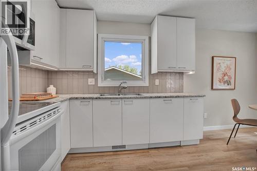 2908-2910 Preston Avenue S, Saskatoon, SK 