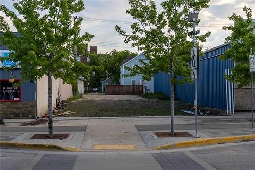 232 Manitoba Ave, Selkirk, MB 