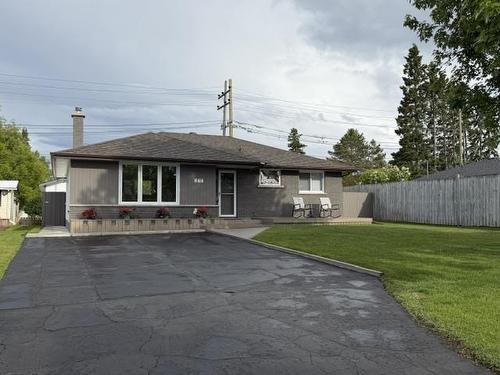177 Windemere Avenue N  Thunder Bay, ON P7A 6B6