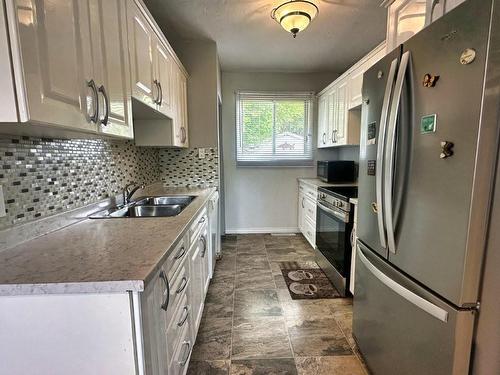 242 Empire Ave, Thunder Bay, ON 