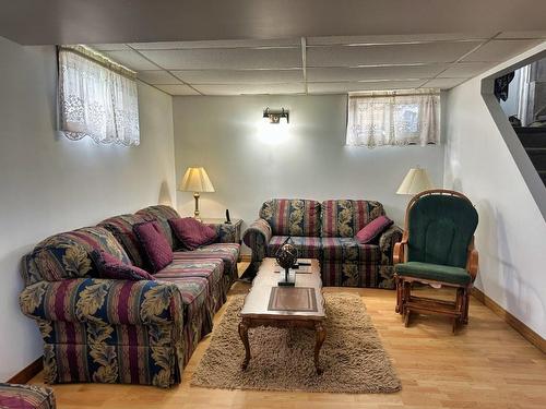 242 Empire Ave, Thunder Bay, ON 