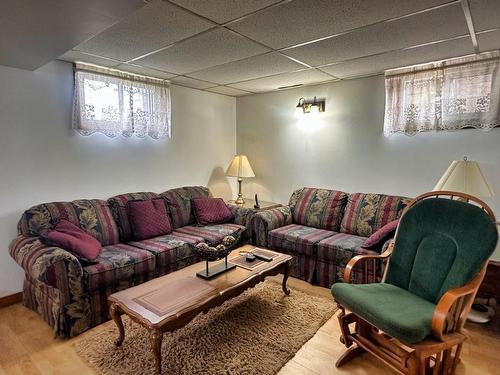 242 Empire Ave, Thunder Bay, ON 