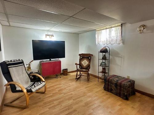 242 Empire Ave, Thunder Bay, ON 