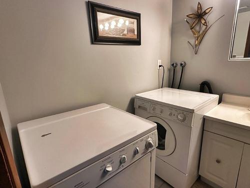 242 Empire Ave, Thunder Bay, ON 