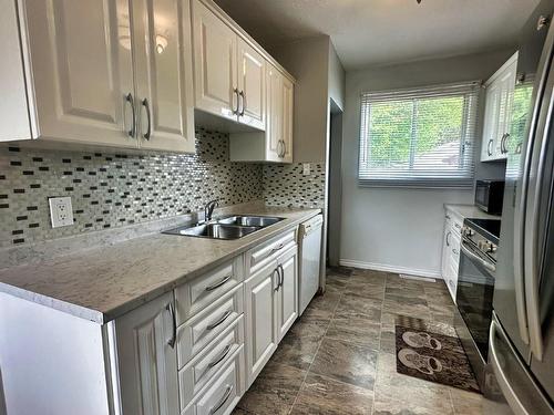 242 Empire Ave, Thunder Bay, ON 