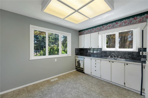 826 Ash St, Campbell River, BC 