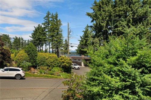 826 Ash St, Campbell River, BC 