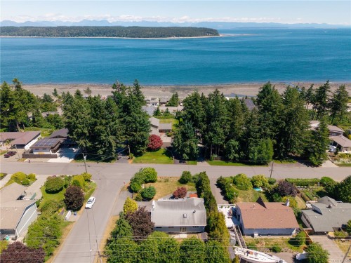 826 Ash St, Campbell River, BC 