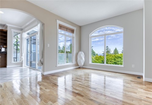 6381 Icarus Dr, Nanaimo, BC 