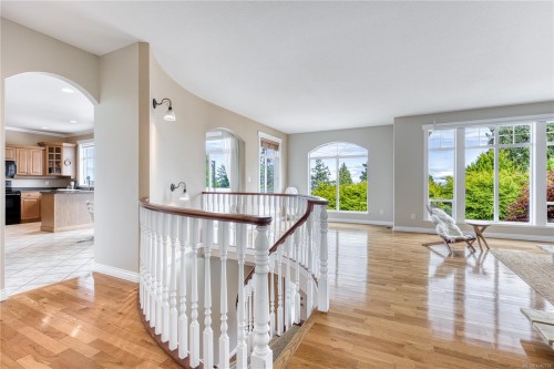 6381 Icarus Dr, Nanaimo, BC 