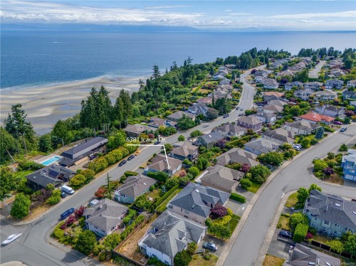 6381 Icarus Dr, Nanaimo, BC 