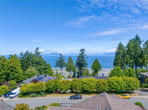 6381 Icarus Dr, Nanaimo, BC 