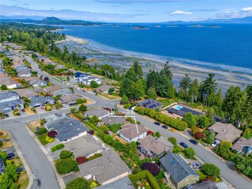 6381 Icarus Dr, Nanaimo, BC 