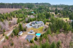 2535 Elk Trails Way Nanaimo, BC V9X 0A3
