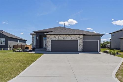 90 Taylor Farm Rd, Headingley, MB 