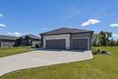 90 Taylor Farm Rd, Headingley, MB 