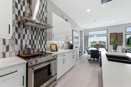 90 Taylor Farm Rd, Headingley, MB 