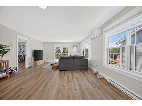 121 Glennorth St, Fredericton, NB 