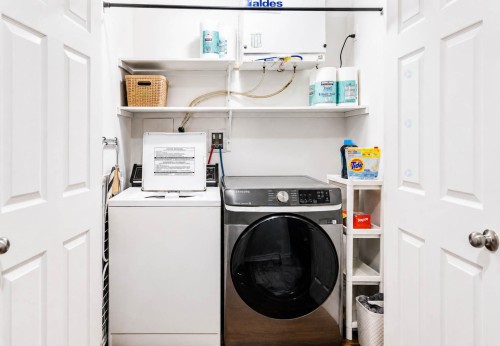 Salle de lavage - 404-315 Rue Ste-Catherine, Saint-Constant, QC 