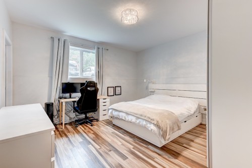 Chambre à coucher principale - 102-56 Rue St-Pierre, Saint-Constant, QC - Indoor Photo Showing Bedroom
