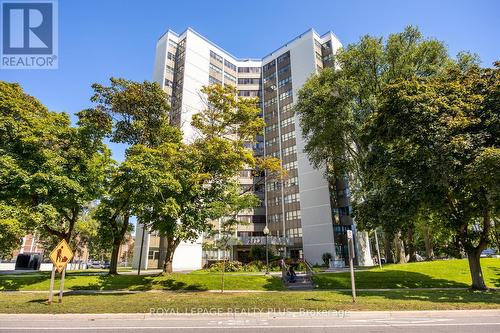 408 - 2323 CONFEDERATION PARKWAY  Mississauga, ON L5B 1R6