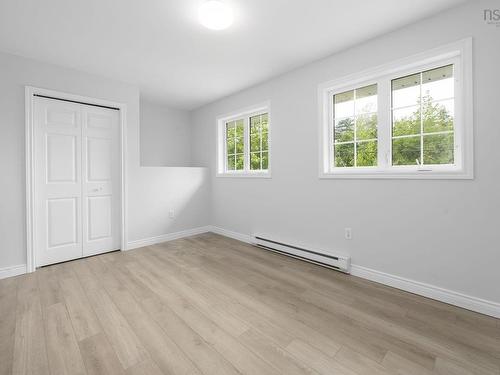 186 Avenue Du Portage, Dartmouth, NS 