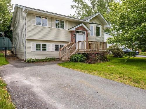 186 Avenue Du Portage, Dartmouth, NS 