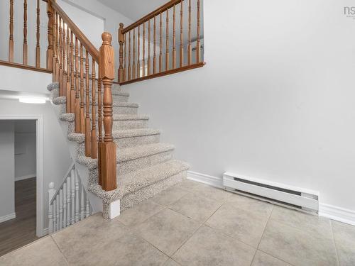186 Avenue Du Portage, Dartmouth, NS 