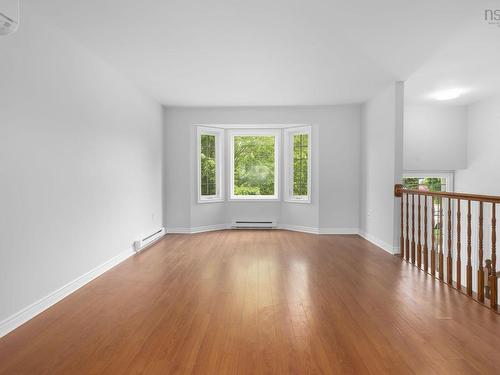 186 Avenue Du Portage, Dartmouth, NS 