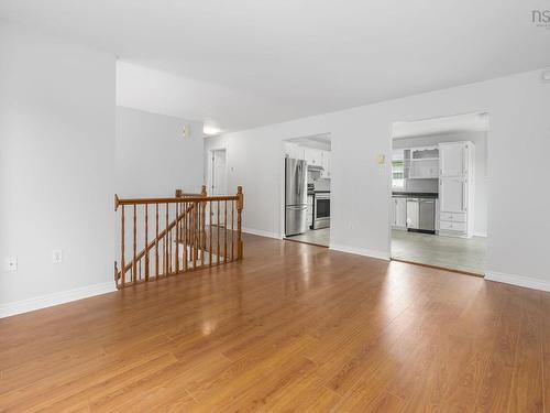 186 Avenue Du Portage, Dartmouth, NS 