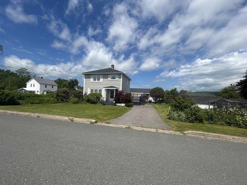 68 Mackinnon Street, Antigonish, NS 