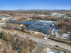 135 Rue Dean  Cowansville, QC J2K 3Y2