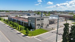 9700 Boul. Parkway  Montréal (Anjou), QC H1J 1P2