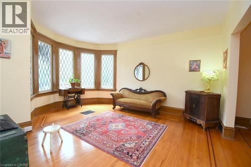 28 St Clair Avenue, Hamilton, ON 