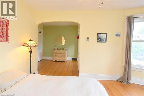 28 St Clair Avenue, Hamilton, ON 