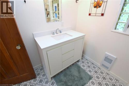 28 St Clair Avenue, Hamilton, ON 