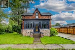 110 BROCK STREET Minto, ON N0G 1Z0