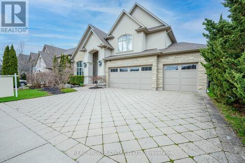 459 Deer Ridge Drive, Kitchener, ON 