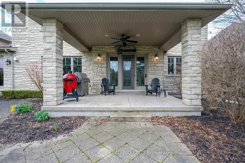 459 Deer Ridge Drive, Kitchener, ON 