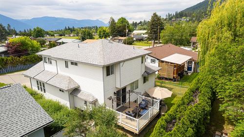 516 25Th Avenue, Creston, BC 