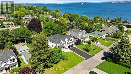 899 Danforth Place, Burlington, ON 
