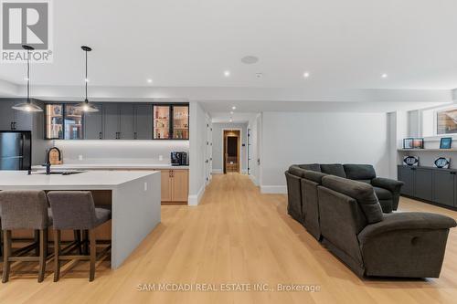 899 Danforth Place, Burlington, ON 