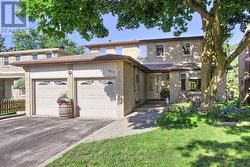 865 ARNOLD CRESCENT Newmarket, ON L3Y 2E4