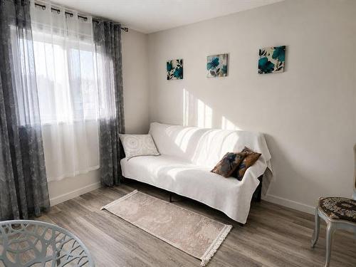 A-1240 Molson St, Winnipeg, MB 