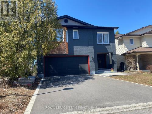 B - 32 HACKETT STREET , Ottawa, Ontario K1V 0P7 2