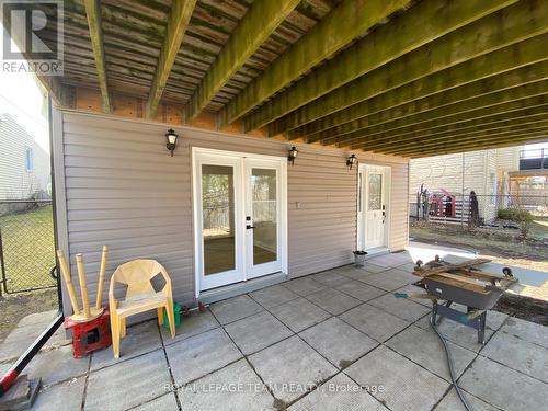 B - 32 HACKETT STREET , Ottawa, Ontario K1V 0P7 3