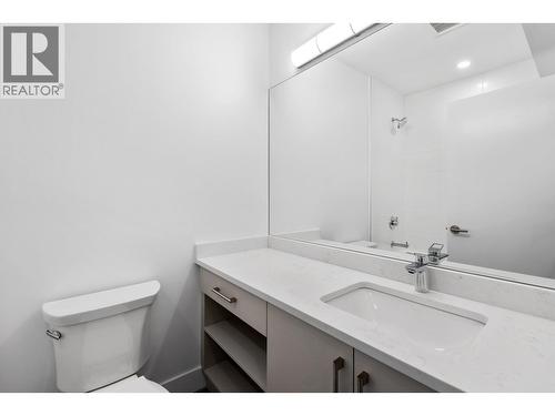 1635 Marine Drive, North Vancouver, BC 