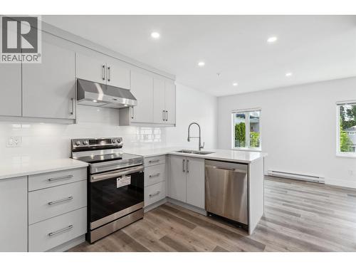 1635 Marine Drive, North Vancouver, BC 