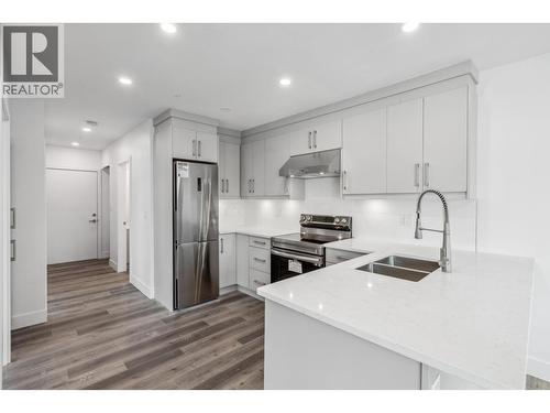 1635 Marine Drive, North Vancouver, BC 