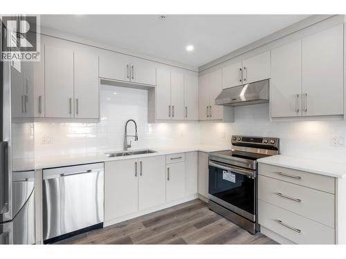 1635 Marine Drive, North Vancouver, BC 